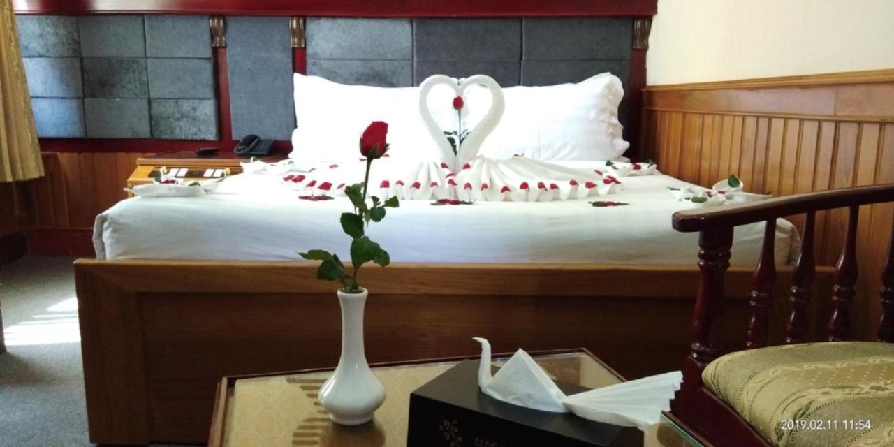 皇宫酒店 曼德勒 外观 照片